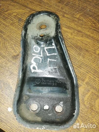 Кронштейн рычага Фольксваген Поло 5