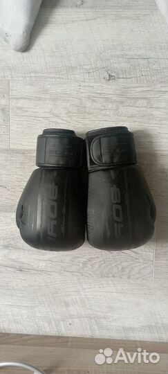 Боксерские перчатки 12 oz