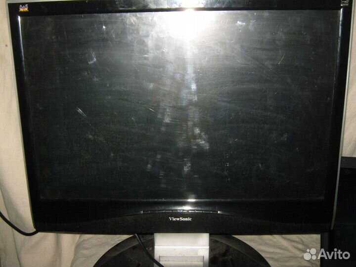 ЖК монитор 22