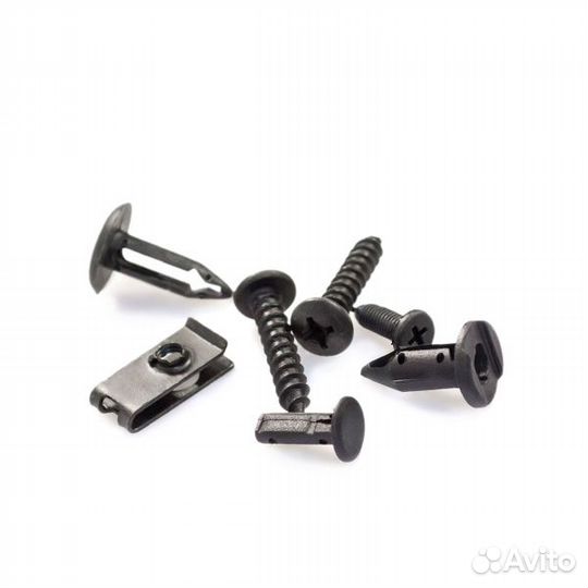 Брызговик передний правый mazda