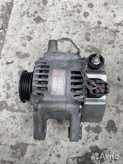 Генератор на Toyota corolla 120