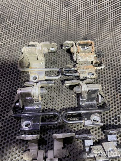 Петля двери Volkswagen Passat B6 B7 Пассат