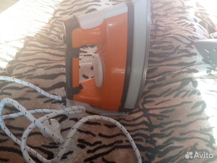 Утюг под ремонт или на запчасти, искрит