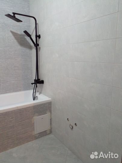 Укладка плитки, сантехнические работы