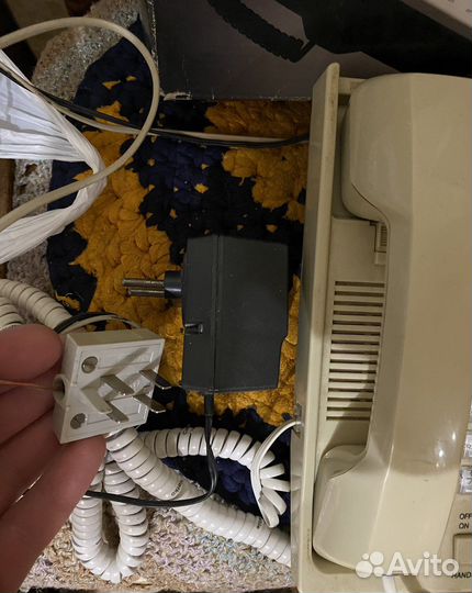 Старинный телефон, ретро домашний телефон