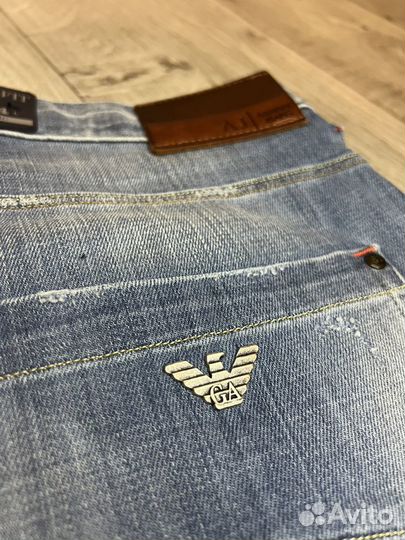 Джинсы новые Armani Jeans