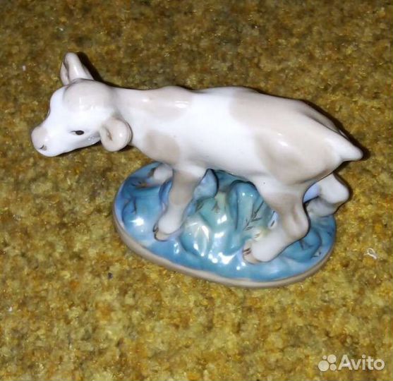 Фарфоровые статуэтки