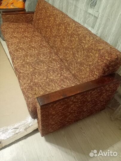 Диван раскладной бу. Длина 2, 10 ширина 1,10 - 5т