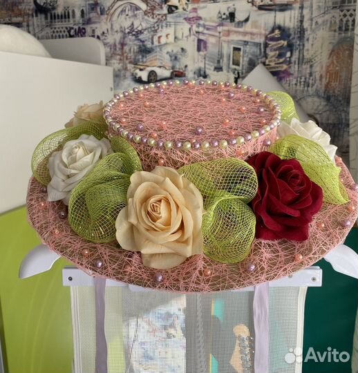 Шляпа с цветами, женская