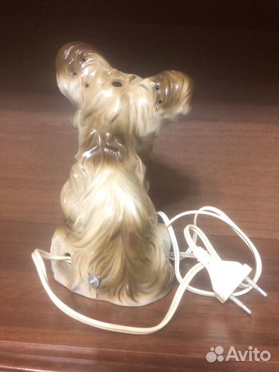 Фарфоровая собака ночник