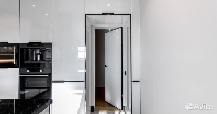 Скрытые межкомнатные двери black edition