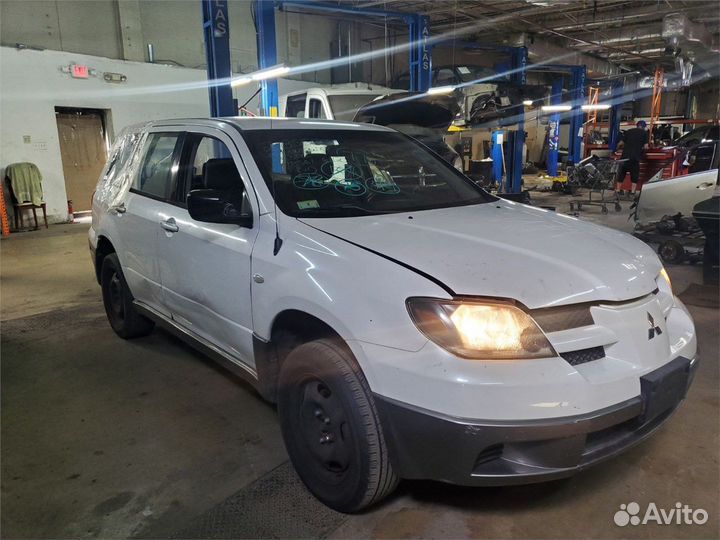 Разбор на запчасти Mitsubishi Outlander