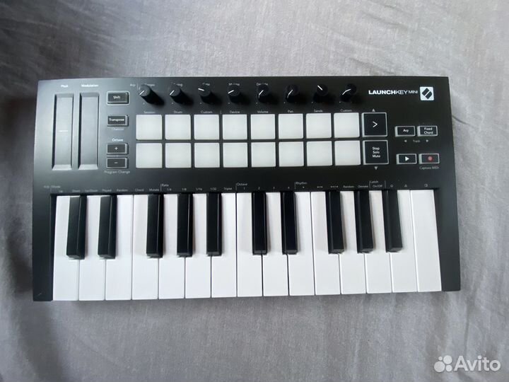 Novation launchkey mini