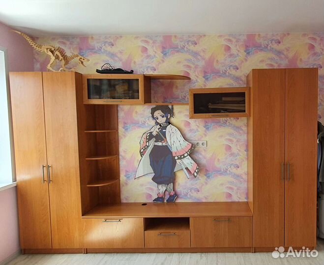 Мебель для детской комнаты. Стол, шкафы, полки