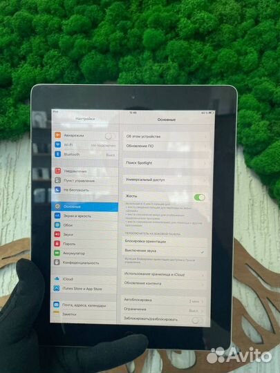 iPad 2 16 gb Wi-Fi + cellular (sim)