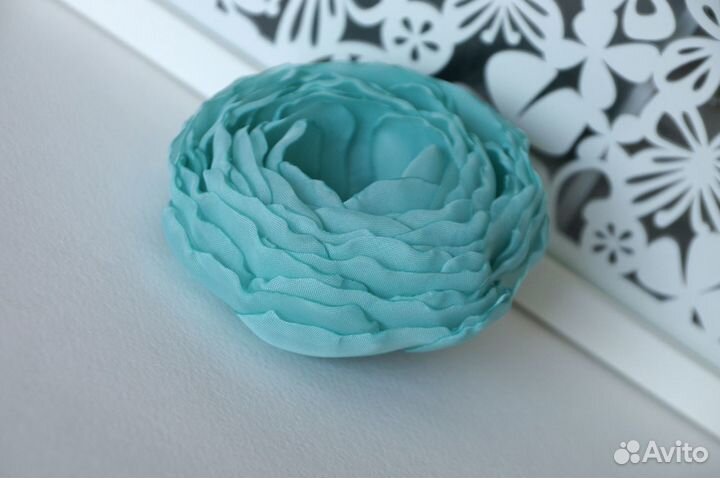 Брошь из ткани ручной работы, N 209