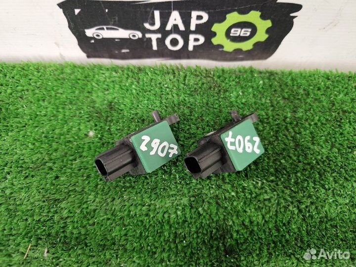 Датчик удара Volkswagen Passat B7 1.4 caxa 2013