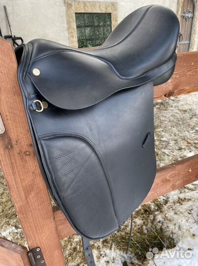 Седло для лошади