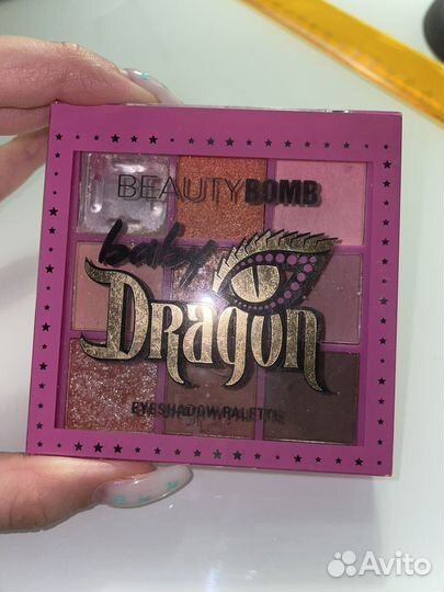 Тени для век