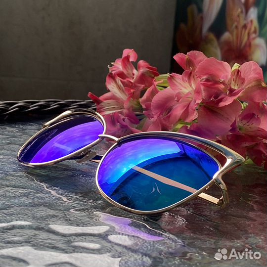 Солнцезащитные очки женские