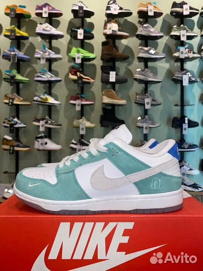 Кроссовки Nike Kasina x Dunk Low 'Road Sign'