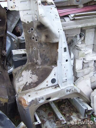 Хендай акцент четверть кузова передняя левая