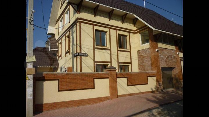 Дом 450 м² на участке 6 сот.