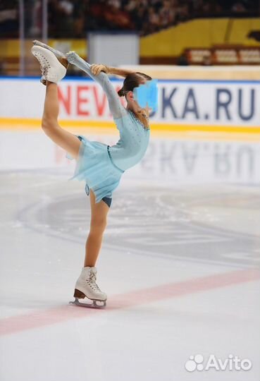 Платье для выступлений по фигурному катанию