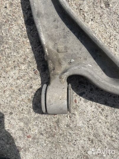 Рычаг передний правый левый Хонда Пилот 2