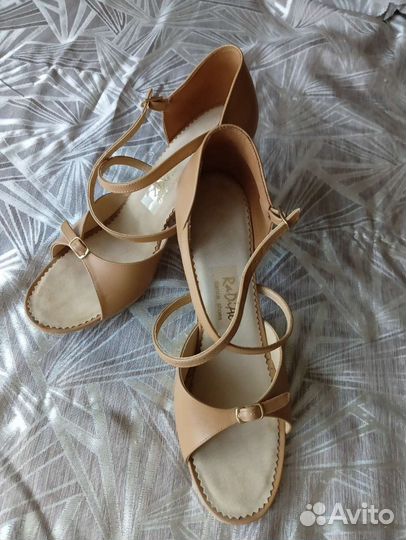 Туфли для танцев