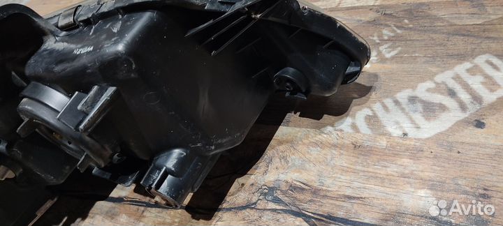 Хорошая Фара Honda accord7 оригинал