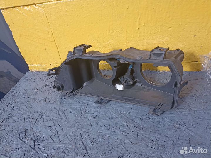 Бмв е39 корпус фары дорестайлинг