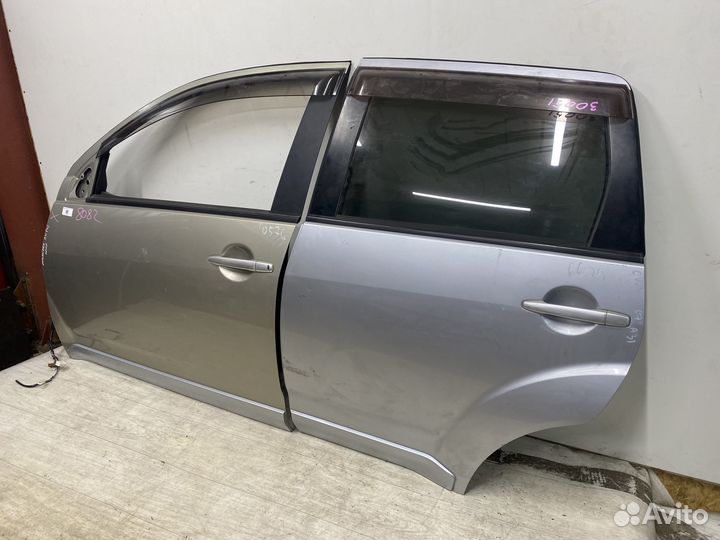 Дверь Mitsubishi Outlander Xl