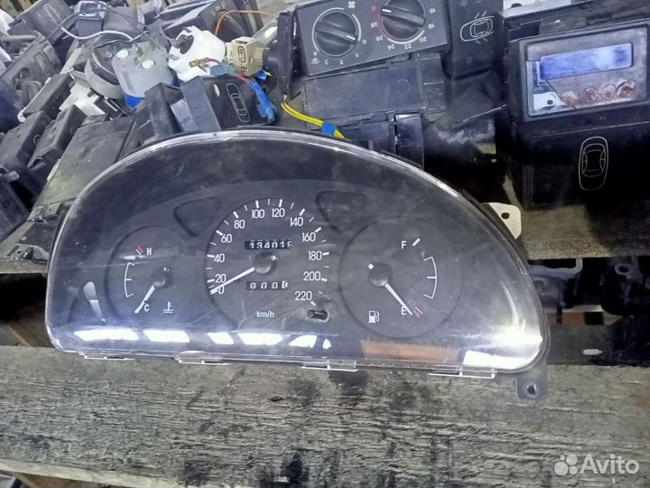 Приборная панель на Daewoo Lanos