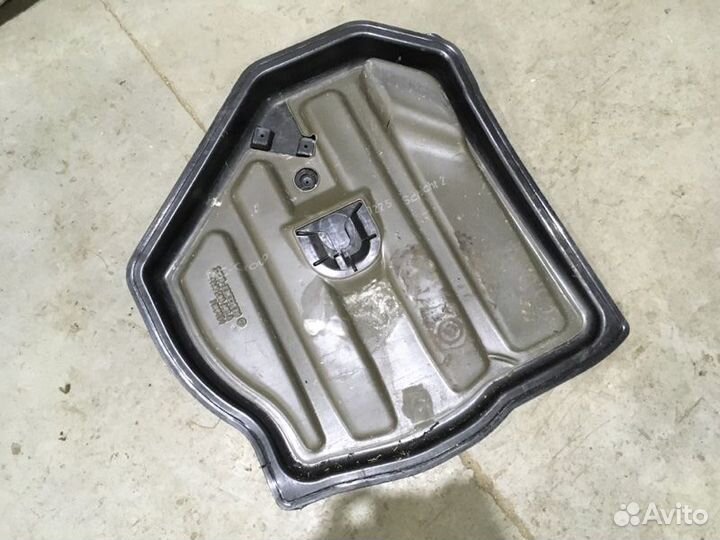 Поддон для запасного колеса задний Mercedes-Benz