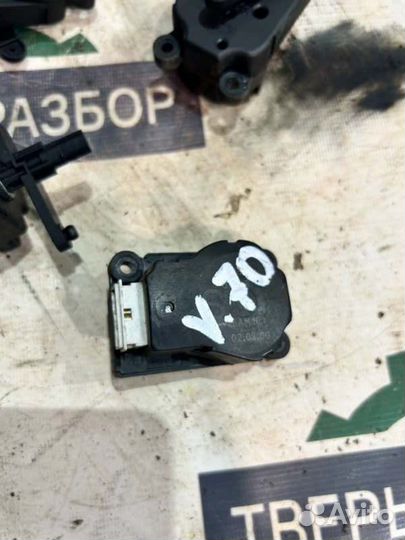Сервопривод заслонок печки Volvo V70 2 1997-2000