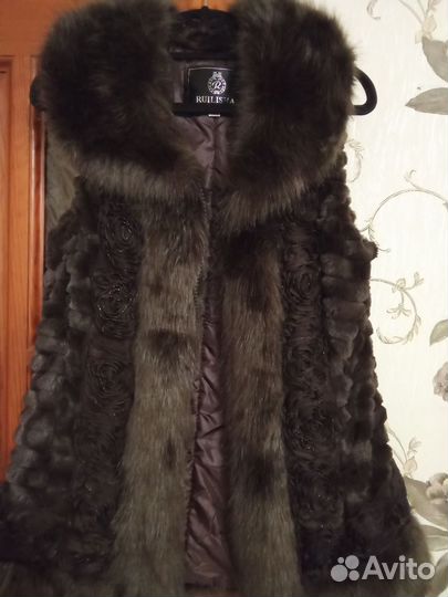 Меховую желетку