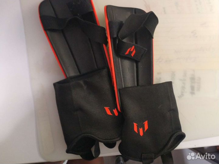 Для игры в футбол