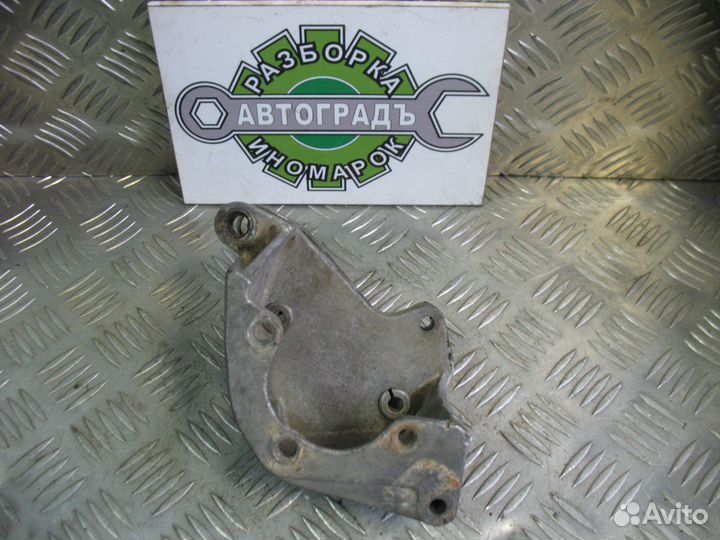 Кронштейн гидроусилителя VW Golf 3 Vento 1992г