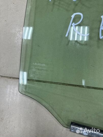 Стекло заднее правое Lexus Rx300