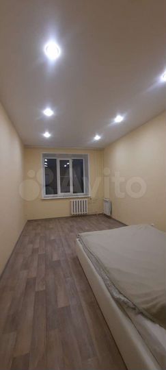 2-к. квартира, 65 м², 3/10 эт.