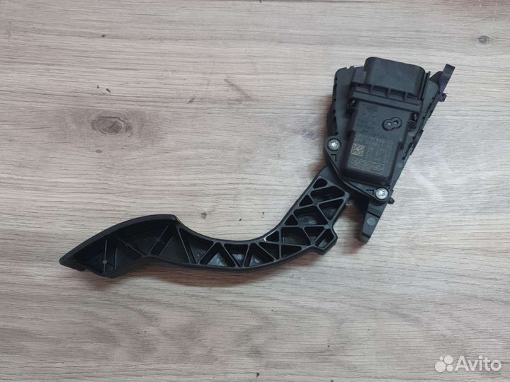 Педаль газа ford focus 2 2005-2011