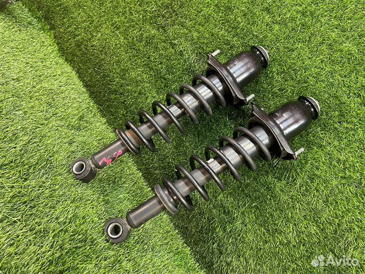 Амортизатор задний левый Toyota Sienta NCP81 1nzfe