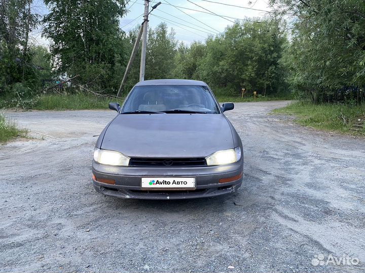 Toyota Camry 2.2 AT, 1993, 267 850 км