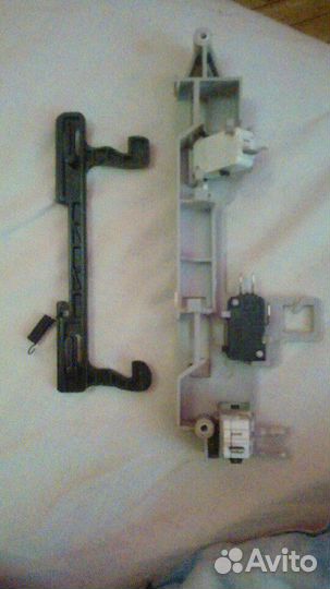 Замок дверцы микроволновки свч