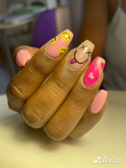 Наращивание ногтей, маникюр, педикюр