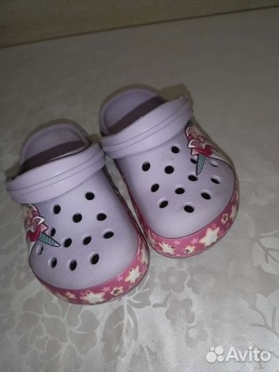 Сандали crocs c8