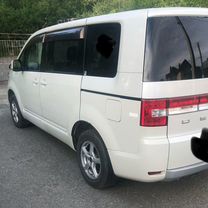 Mitsubishi Delica D5 2.0 CVT, 2011, 157 000 км, с пробегом, цена 925 000 руб.