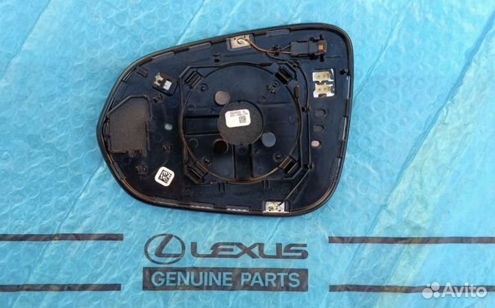 Стекло правого зеркала Лексус RX с антибликом NEW