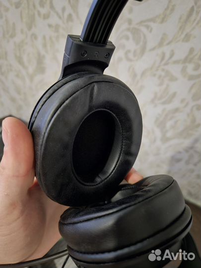 Игровые наушники razer